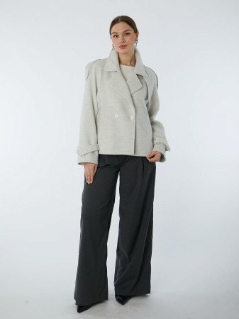 Драповая куртка с английским воротником