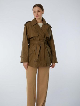 Куртка-ветровка с английским воротником