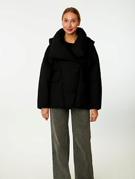 Пуховик женский с капюшоном