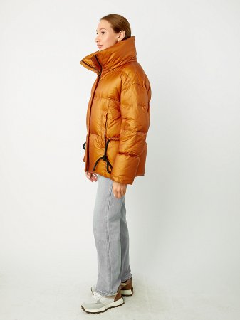 Укороченный пуховик с воротником стойкой