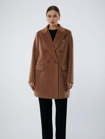 Пальто женское укороченное с английским воротником