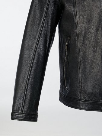 Куртка из натуральной кожи со съемным капюшоном