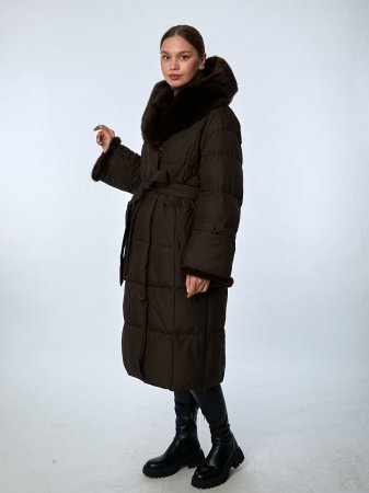 Пуховик женский удлинённый с капюшоном 