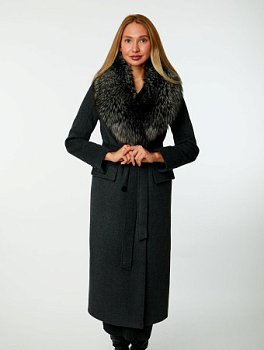 Классическое пальто со съёмным мехом чёрнобурой лисы