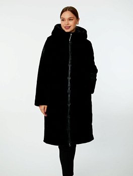Пальто из искусственного меха с капюшоном
