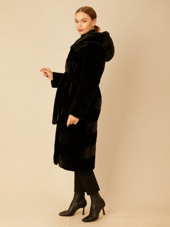 Пальто женское из искусственного меха с капюшоном