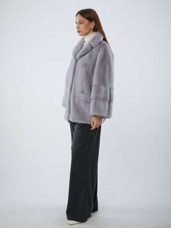 Укороченная шуба из меха норки с английским воротником