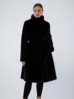 Шуба из меха норки с поясом