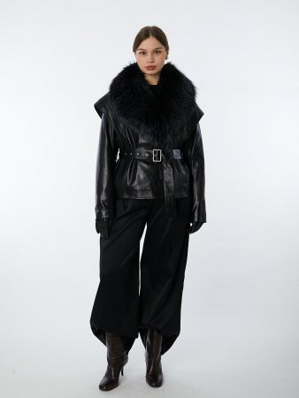 Куртка из нат.кожи с англ.воротником и съемным мехом ч/б лисицы