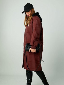 Пальто женское с капюшоном