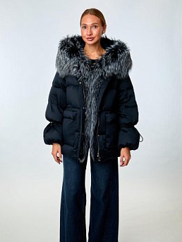 Парка с капюшоном