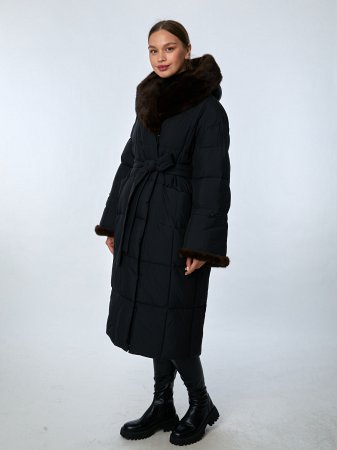 Пуховик женский удлинённый с капюшоном 