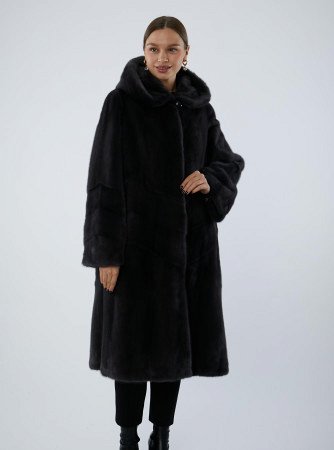 Шуба из меха норки с капюшоном