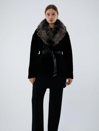 Укороченная шуба из астрагана с английским воротником