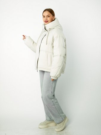 Пуховик женский укороченный с капюшоном