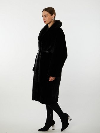 Шуба из меха норки с английским воротником