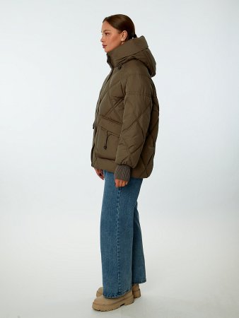 Пуховик женский с капюшоном укороченный