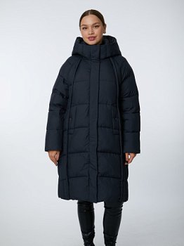 Пуховик женский с капюшоном удлинённый