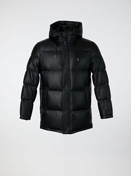 Удлиненный кожаный пуховик с капюшоном 