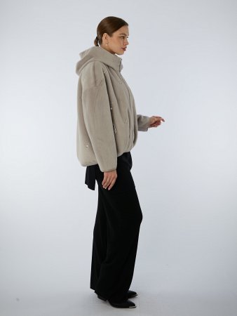 Меховая экодубленка с капюшоном