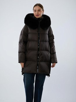 Пуховик с капюшоном