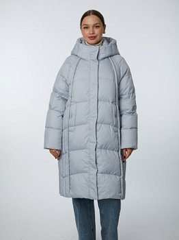 Пуховик женский с капюшоном удлинённый