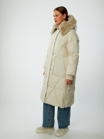 Пуховик женский с капюшоном удлинённый