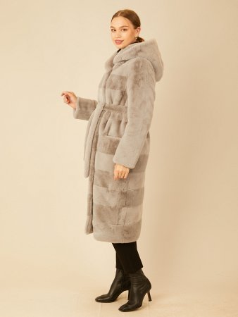 Пальто женское из искусственного меха с капюшоном