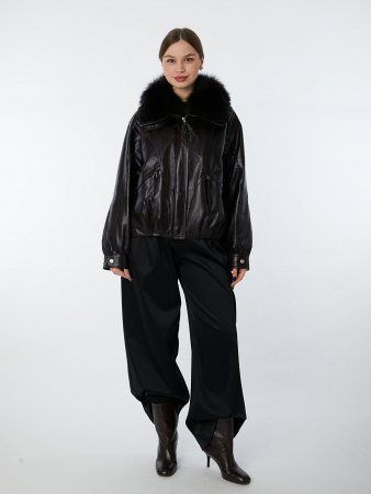 Укороченная куртка из нат.кожи с отделкой лисицей
