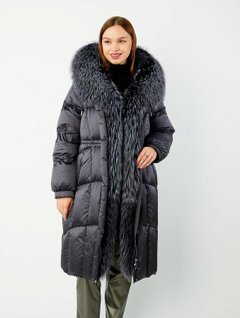 Удлиненный пуховик с капюшоном