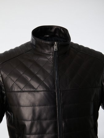 Утепленная стеганая куртка из натуральной кожи