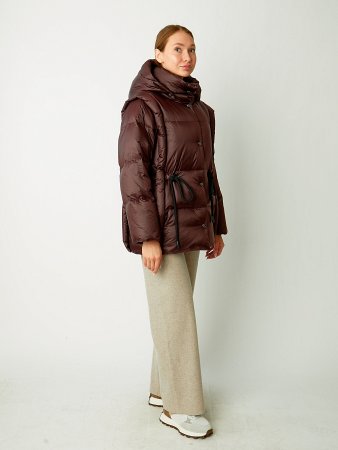 Пуховик с капюшоном и съемными рукава