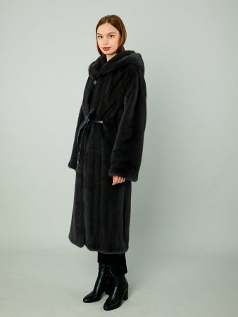 Шуба из норки с капюшоном