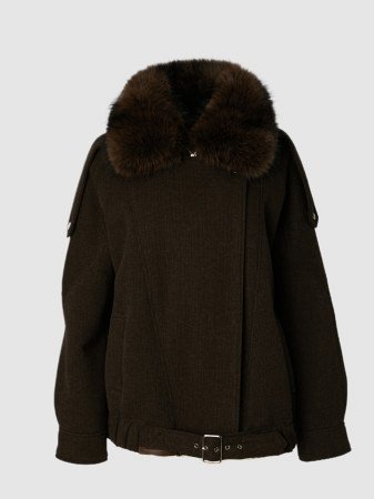 Укороченная куртка с утеплителем из экомеха