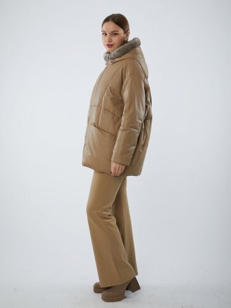 Куртка с капюшоном на пуху