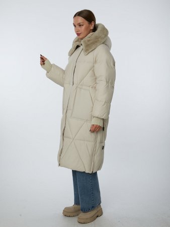 Пуховик женский с капюшоном удлинённый
