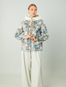 Укороченная экодубленка с капюшоном