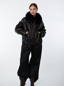 Укороченная куртка из нат.кожи с отделкой лисицей