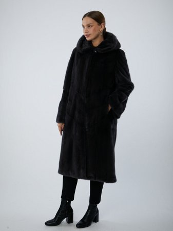 Шуба из меха норки с капюшоном