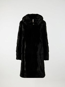 Шуба из меха норки с капюшоном