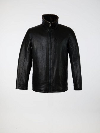 Кожаная куртка на мехе с воротником стойкой