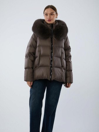 Укороченный пуховик с капюшоном