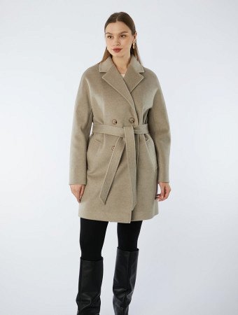 Пальто полушерстяное укороченное с английским воротником и поясом