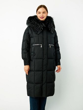 Пуховик удлинённый с капюшоном