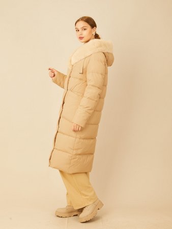 Пальто женское пуховое с капюшоном