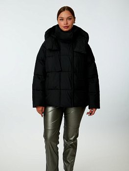 Пуховик женский стёганый с капюшоном