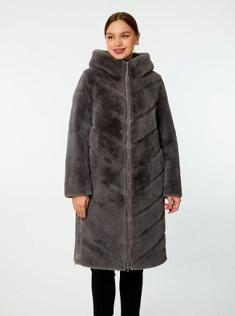Пальто из искусственного меха с капюшоном