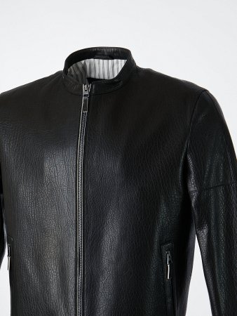 Натуральная кожанная куртка на хлопковом подкладе