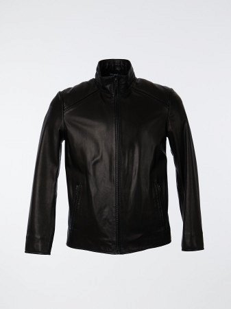 Утепленная куртка с воротником стойкой