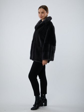 Укороченная шуба из меха норки с английским воротником